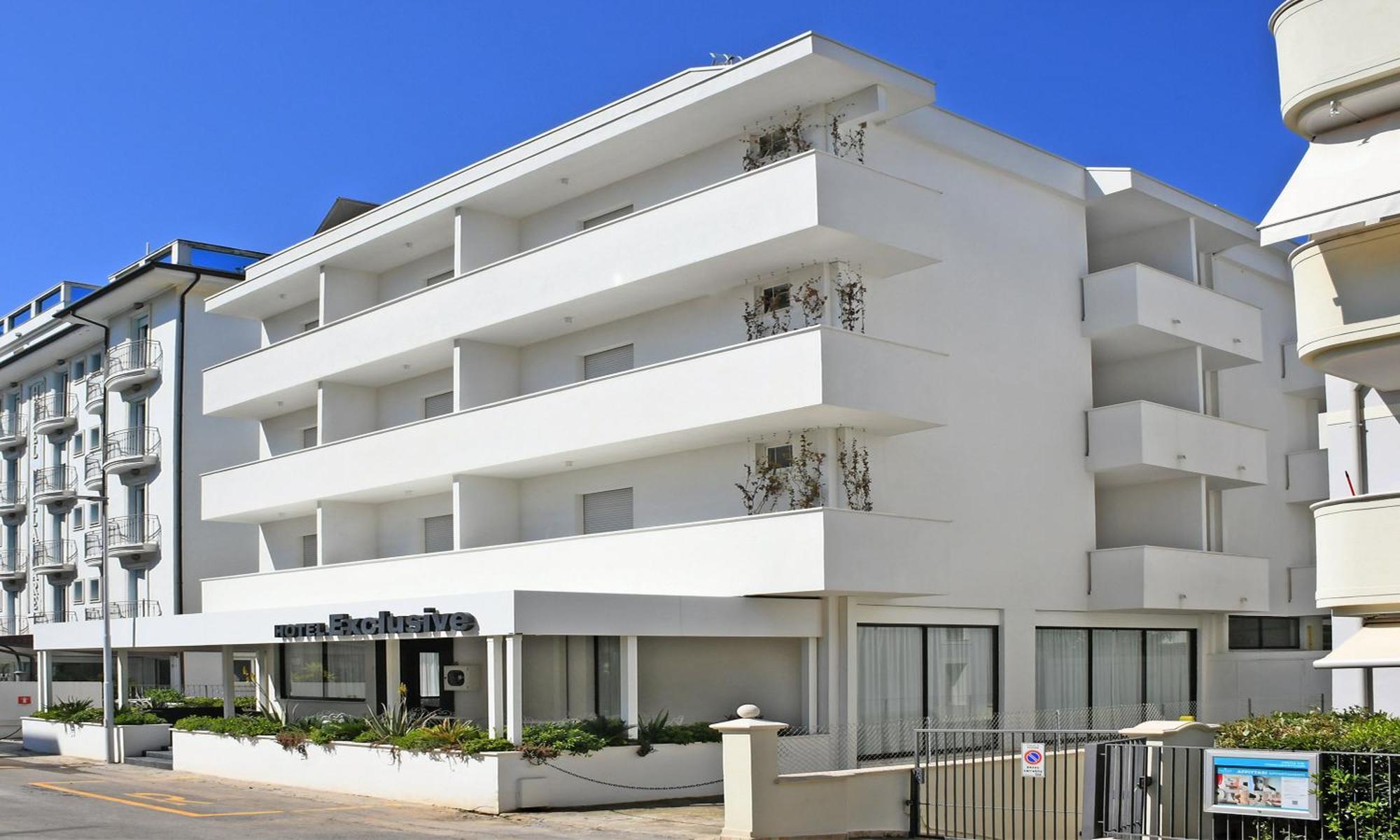 Hotel Exclusive In Pieno Centro - Nuova Gestione 2025 Ριτσόνε Εξωτερικό φωτογραφία