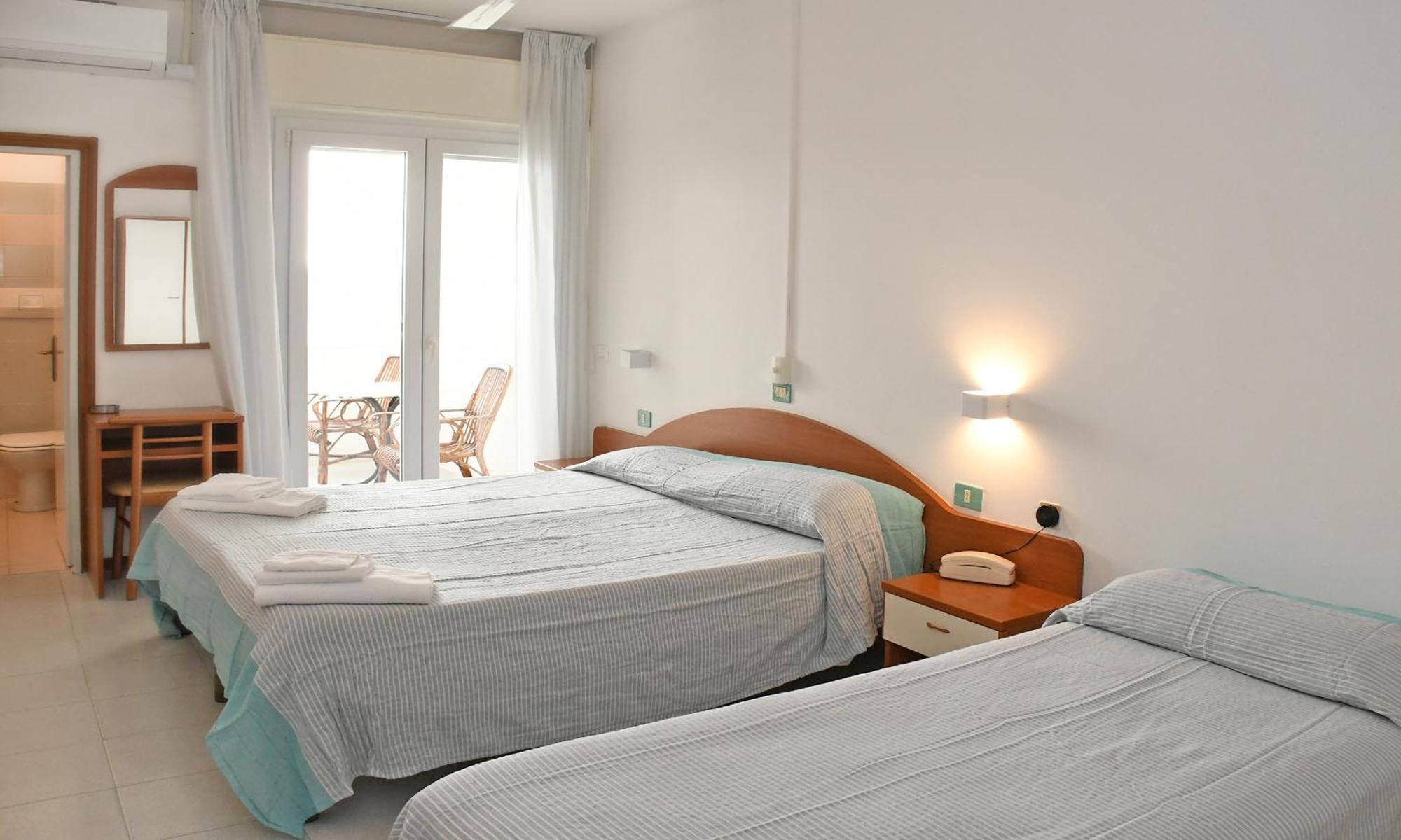 Hotel Exclusive In Pieno Centro - Nuova Gestione 2025 Ριτσόνε Εξωτερικό φωτογραφία